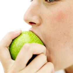 eating-an-apple