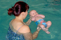 taking_baby_swimming
