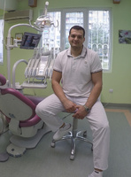 д-р Божидар  Молдованов